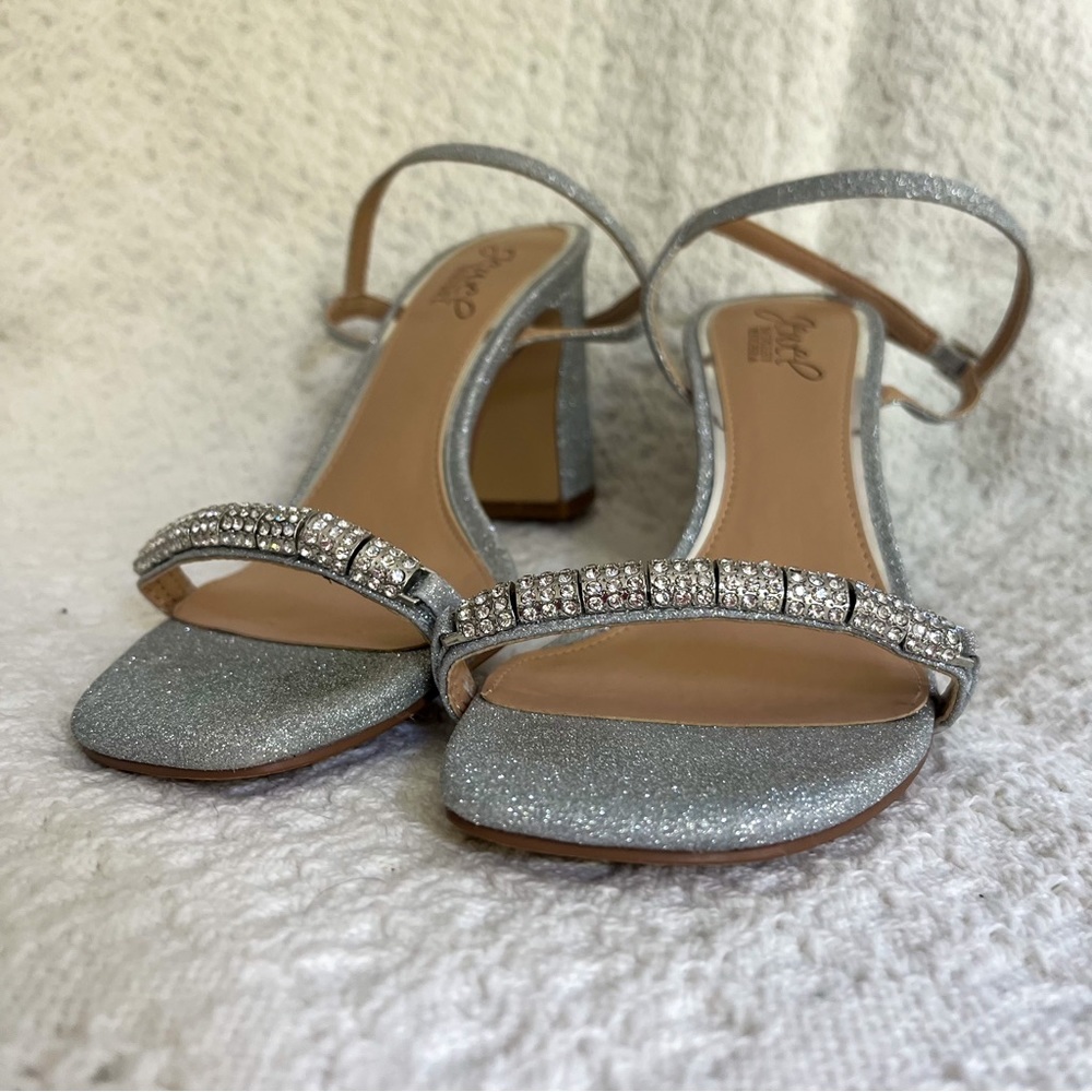 Jewel by Badgley Mischka | Silver Glitter Heels - Picture 3 of 9